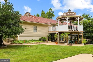 321 Chapelwood Ln, Lutherville Timonium, MD 21093