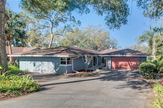 925 Northside Dr, Mount Dora, FL 32757