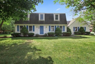 532 W Corning Ave, Peotone, IL 60468