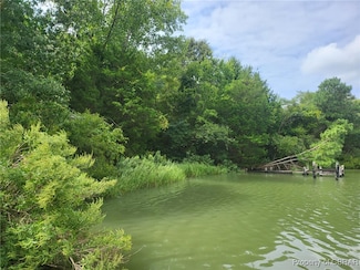 201 Walters Ln, Yorktown, VA 23692