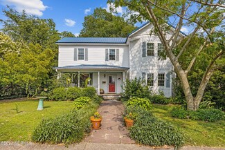 4145 Blount St, Ayden, NC 28513