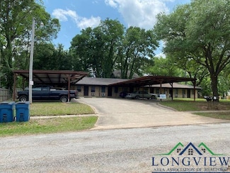 1004 E Bowie St, Marshall, TX 75670