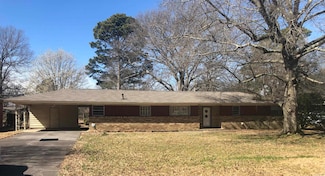 1618 S Prairie St, Stuttgart, AR 72160