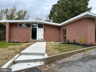 413 Grove Heights Rd, Berkeley Springs, WV 25411