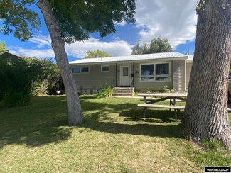 650 N 9th St, Lander, WY 82520