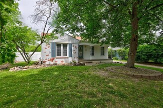 3413 Crestmoor Place, Des Moines, IA 50310