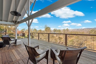 914 Cape Cod Ct, Napa, CA 94558