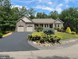 5 Kendall Cir, Hazleton, PA 18202
