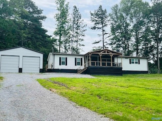 4325 Lay Springs Rd, Gadsden, AL 35904