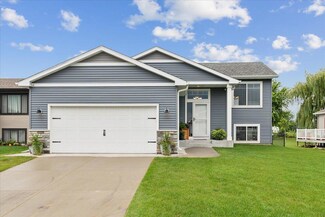 54 4th Ave SE, Kasson, MN 55944