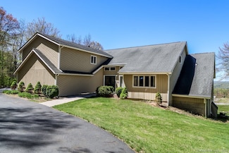 6 High Meadow Rd, New Milford, CT 06776