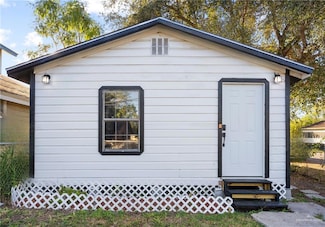 118 N Palmas St, Weslaco, TX 78596