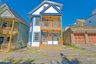 633 Lang St, Schenectady, NY 12308