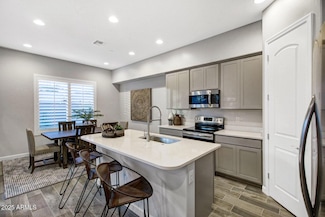 1825 N 43rd Terrace, Phoenix, AZ 85008