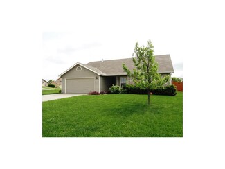 2702 Montrose Cir, Eudora, KS 66025