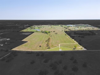 1592 Fm 67, Covington, TX 76636