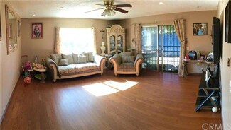 402 S Arapaho Dr, Santa Ana, CA 92704