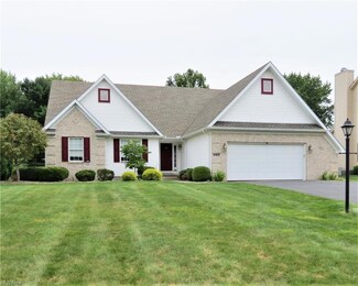 1959 Celestial Dr NE, Warren, OH 44484