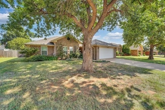 1105 Ruth Rd, Altus, OK 73521