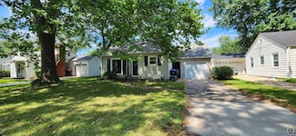 829 SW Webster Ave, Topeka, KS 66606