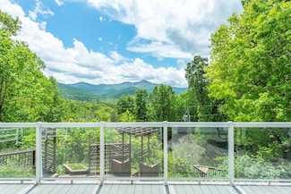 56 Great Horned Owl Rd, Candler, NC 28715
