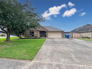 110 Hummingbird Ct, Richwood, TX 77566