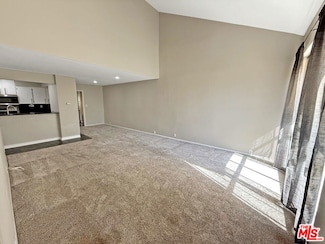 23401 Park Sorrento Unit 30, Calabasas, CA 91302