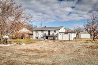 6086 Happy Ln, Nampa, ID 83686