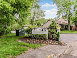 143 Flintlock Way Unit D, Yorktown Heights, NY 10598