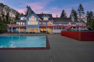 5422 Schulmeyer Gulch Rd, Yreka, CA 96097