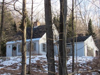 7296 Butternut Ln, Hamilton, NY 13346
