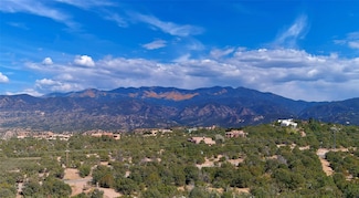 124 Tano Rd, Santa Fe, NM 87506