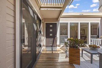400 Mar Vista Dr Unit 5, Monterey, CA 93940