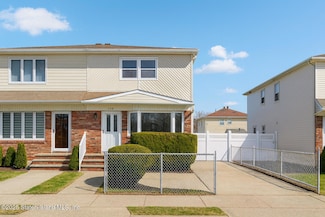 359 Ridgecrest Ave, Staten Island, NY 10312