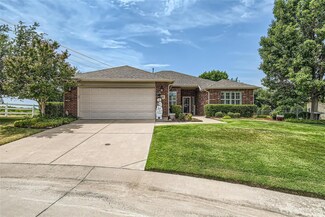 10108 Serene Ct, Denton, TX 76207