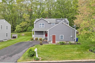 292 Pinebrook Place, Manchester, NH 03109