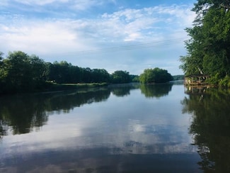 62 & 63 Anchor Point Dr, Eatonton, GA 31024