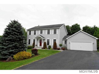 9510 Sunrise Dr, Sauquoit, NY 13456