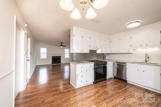 123 23rd St NW Unit E, Hickory, NC 28601