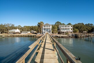 35 Bay Point Rd, Saint Helena Island, SC 29920
