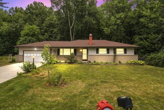 371 Meadow Way SW, Pataskala, OH 43062