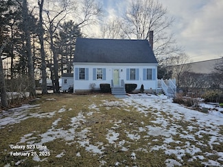 8 Keith Ave, Kingston, MA 02364