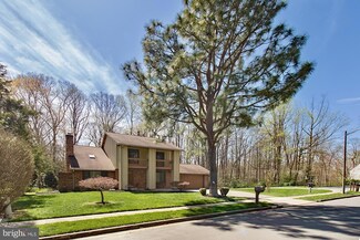 5330 Black Oak Dr, Fairfax, VA 22032