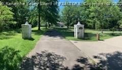 4200 Red Bud Ln, Charleston, WV 25313