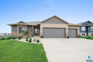 1316 S Monticello Ct, Sioux Falls, SD 57106