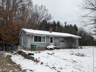 2410 Dame Rd, Whitehall, MI 49461