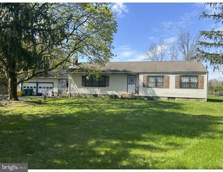 Trenton-Harbourton R Trenton Harbourton Rd, Pennington, NJ 08534