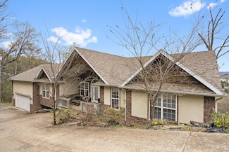 10 Greenview Dr, Kimberling City, MO 65686