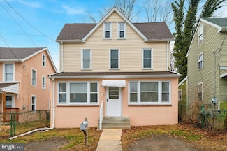 704 Forrest St, Media, PA 19063