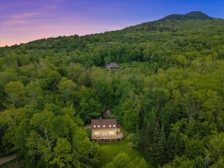 416 Upper Pinnacle Rd, Stowe, VT 05672